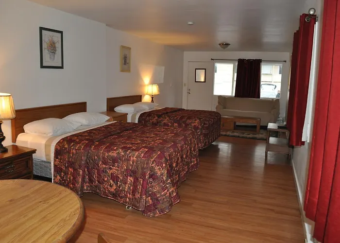 Golden Lion Motel
