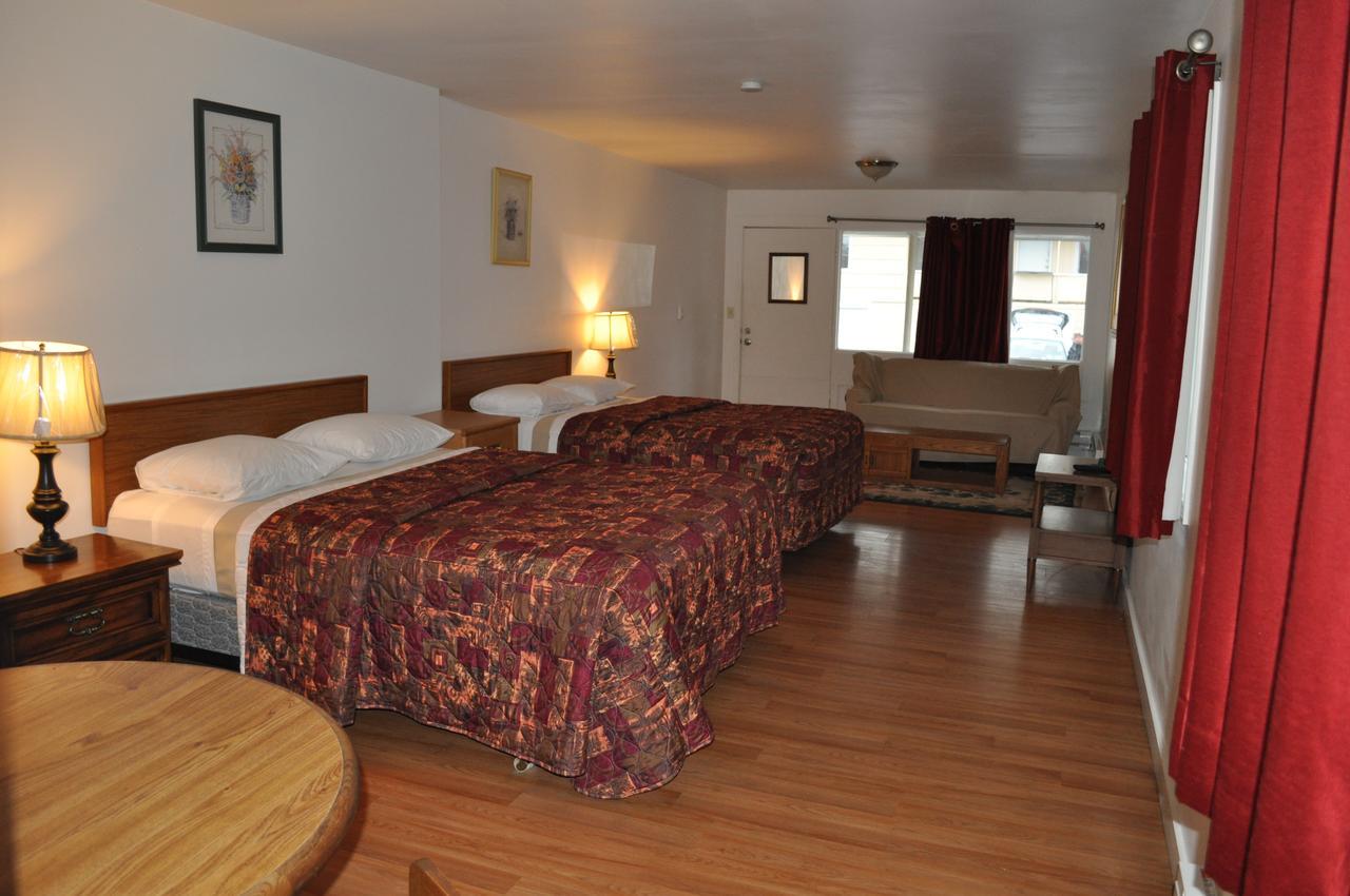 Golden Lion Motel