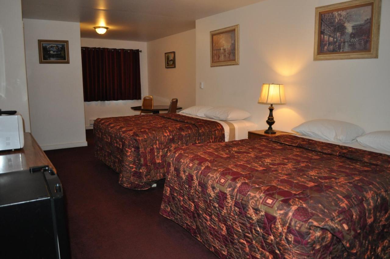 Golden Lion Motel *